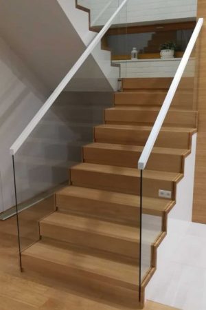 schody-dywanowe-na-beton-1-641x641